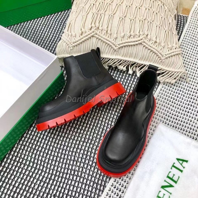 Bottega Veneta Chelsea Boots