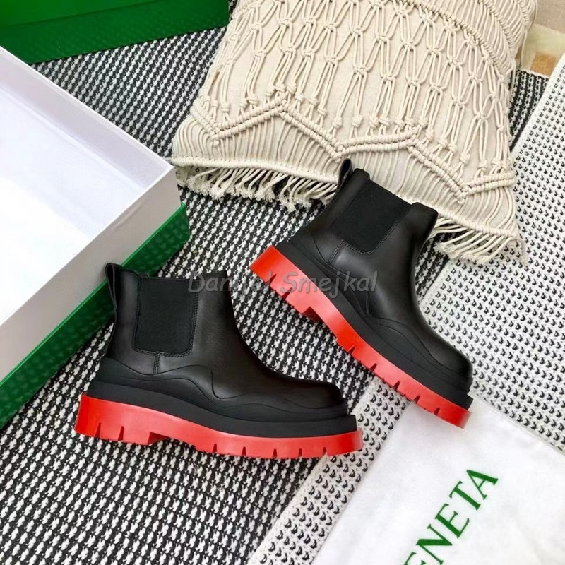 Bottega Veneta Chelsea Boots