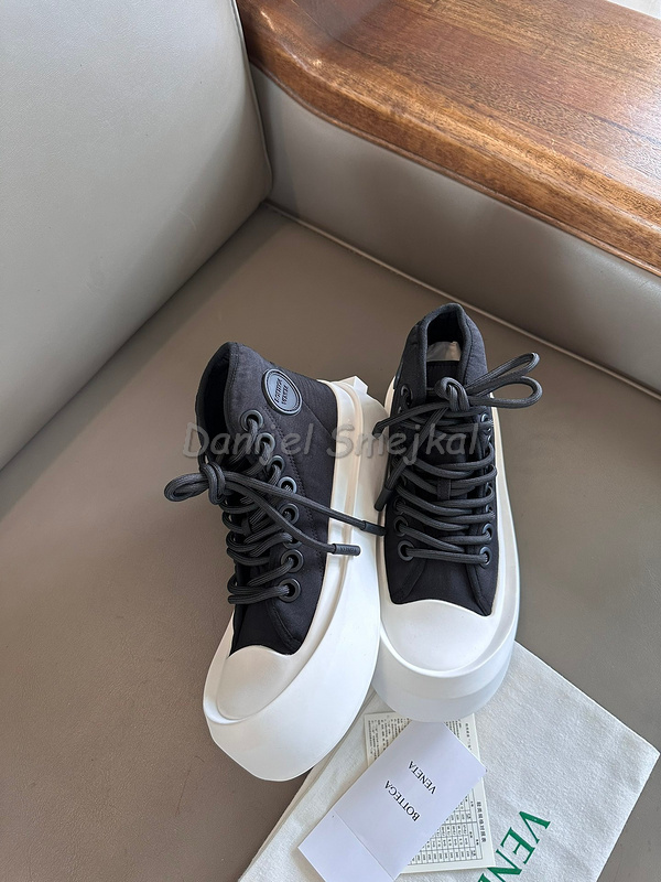 Bottega Veneta Jumbo Sneaker