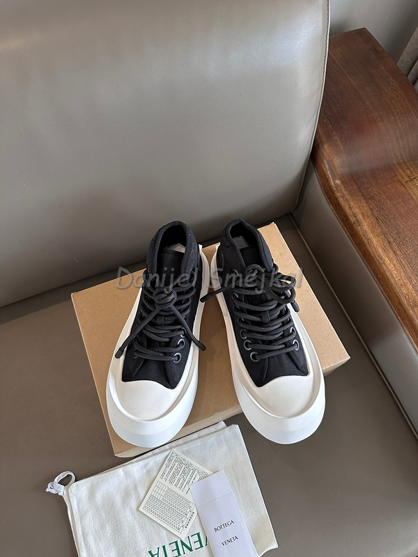 Bottega Veneta Jumbo Sneaker