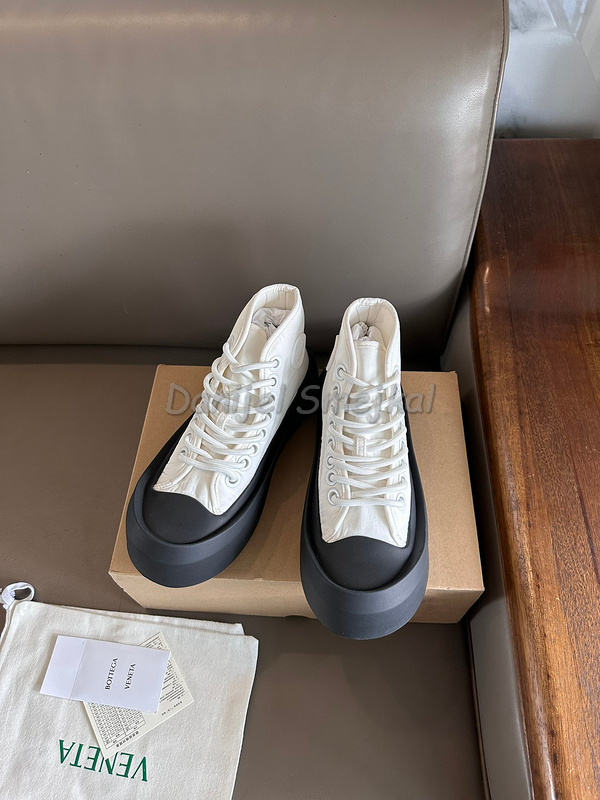 Bottega Veneta Jumbo Sneaker