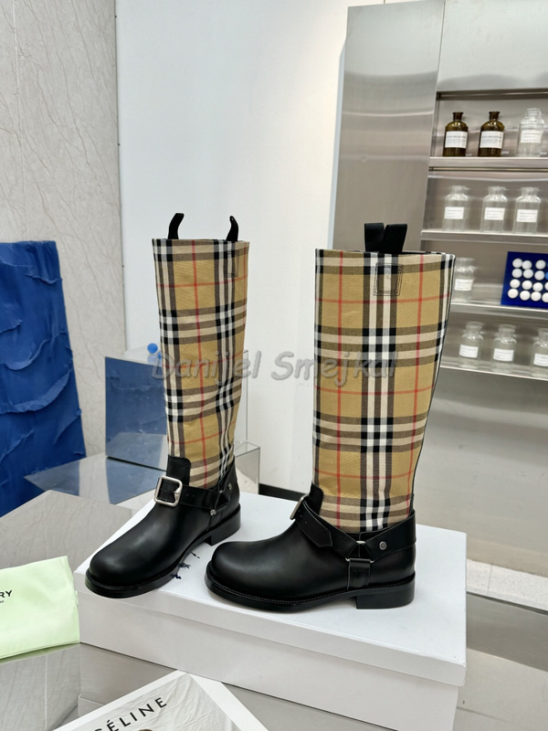 Burberry Boots Woman