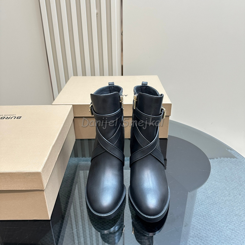 Burberry Boots Woman