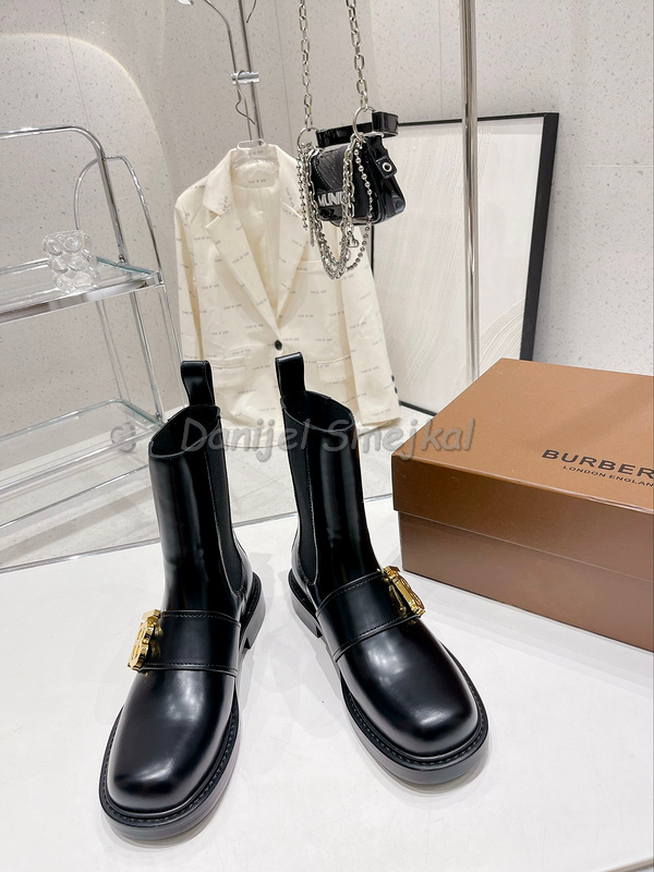 Burberry Boots Woman