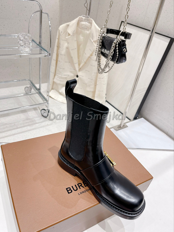 Burberry Boots Woman