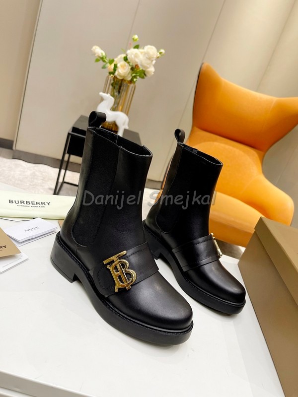 Burberry Boots Woman