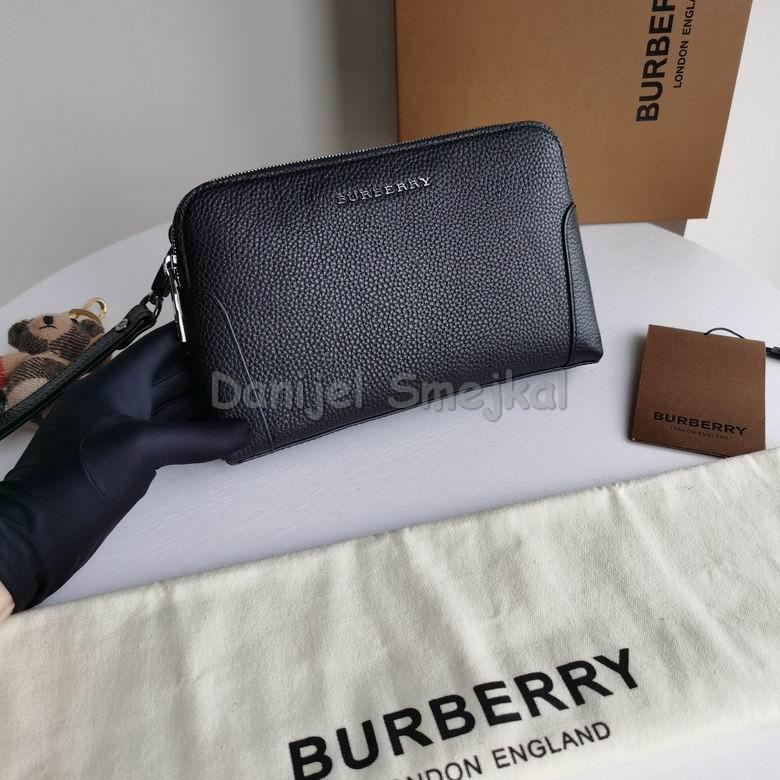 Burberry Pouch 