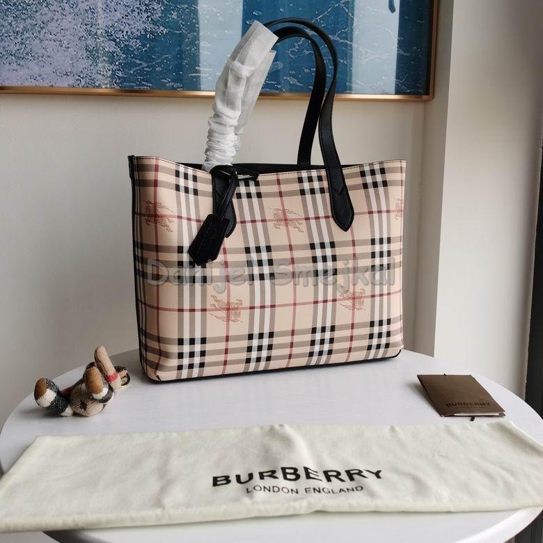 Burberry Shopping Bag 