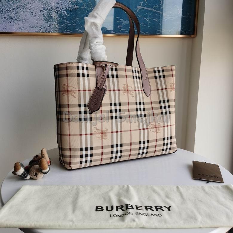 Burberry Shopping Bag 