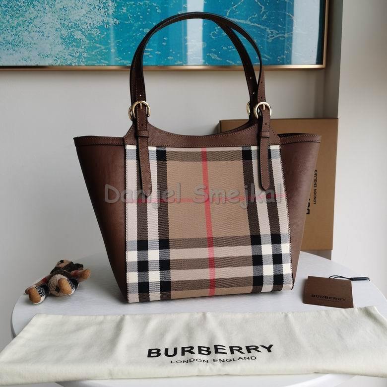 Burberry Shopping Bag 