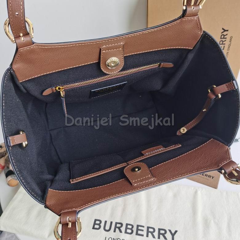 Burberry Shopping Bag 