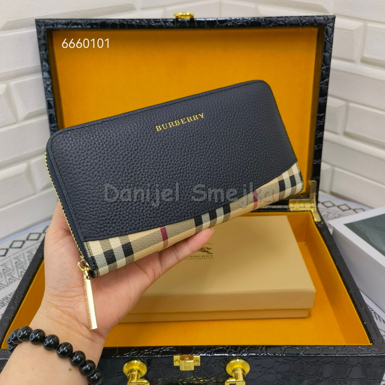 Burberry Wallet 