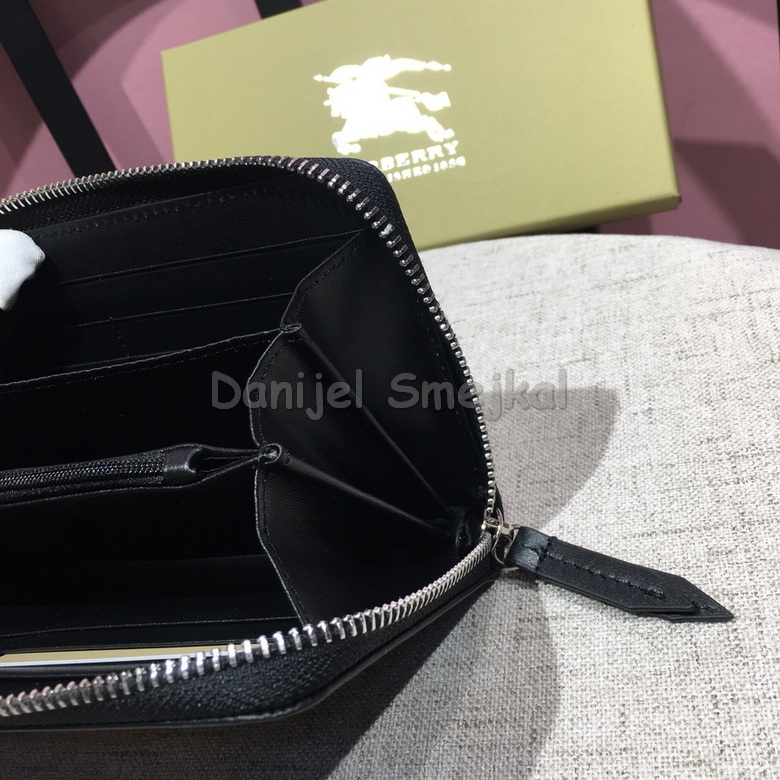 Burberry Wallet 