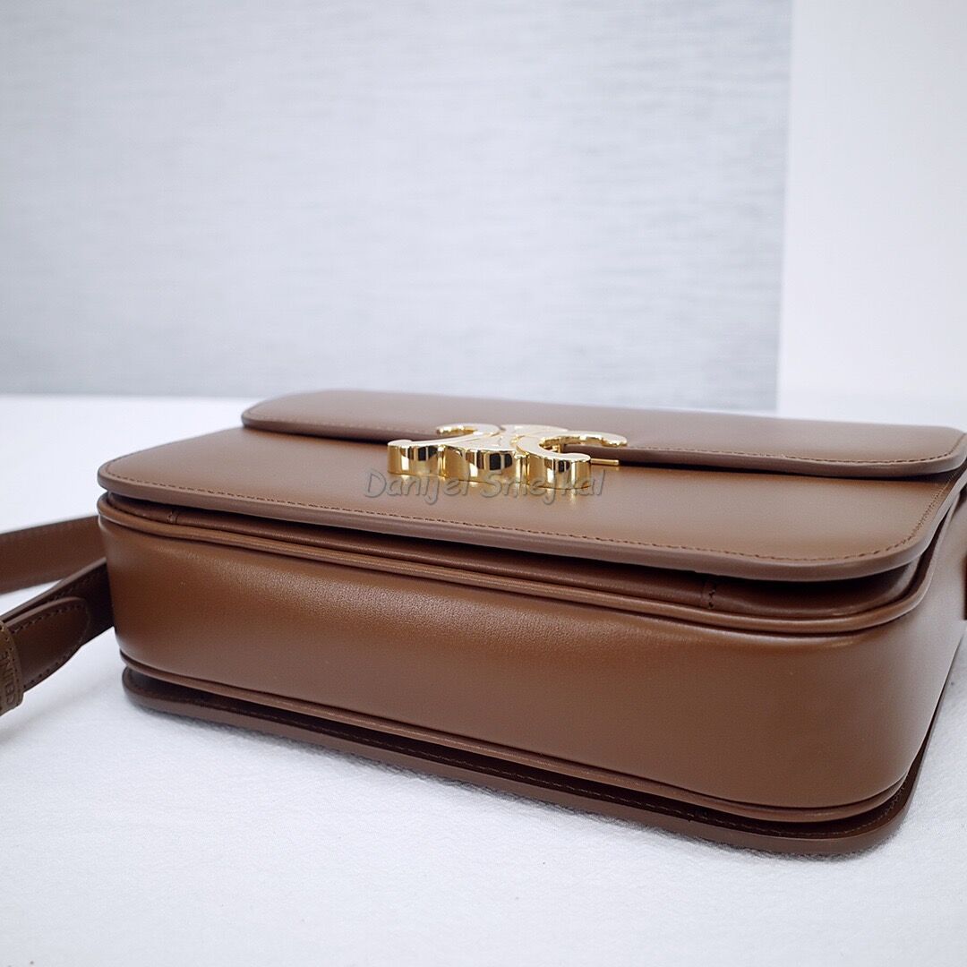Celine Classique Triomphe 22cm