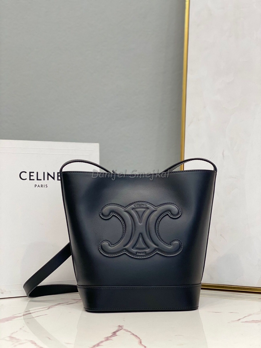 Celine Cuir Triomphe Small Bucket 24cm