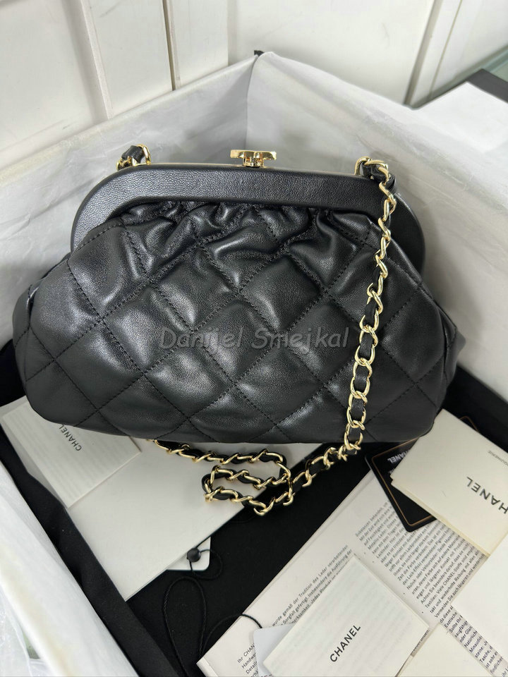 Chanel Handbag 16cm