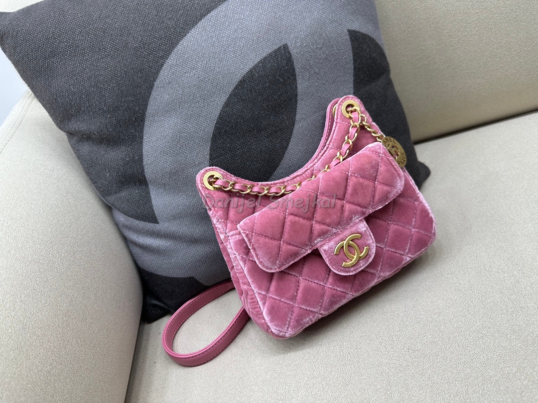 Chanel Hobo Handbag 19cm