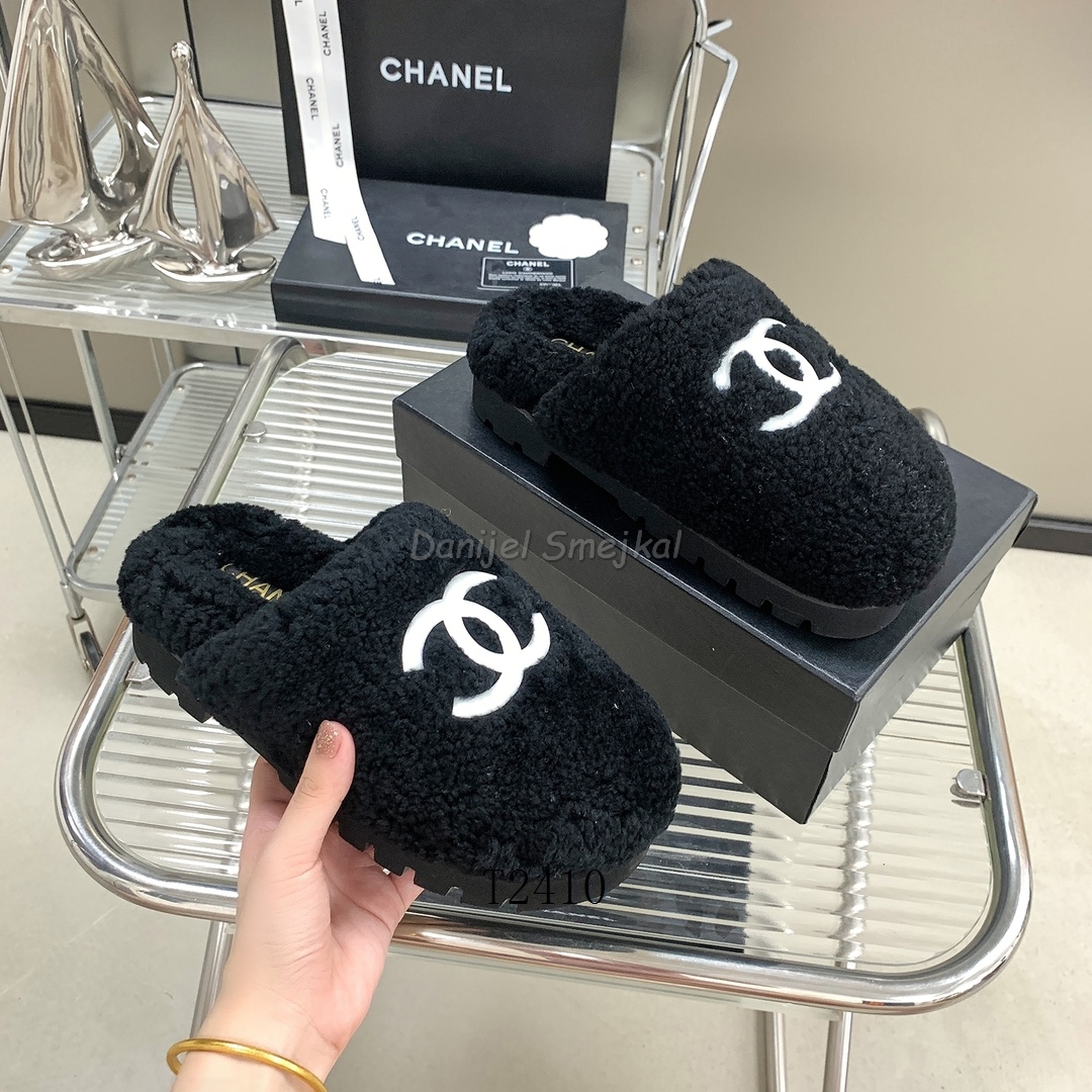 Chanel Slippers