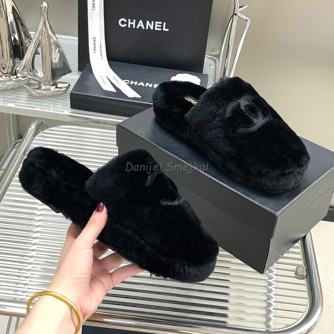 Chanel Slippers