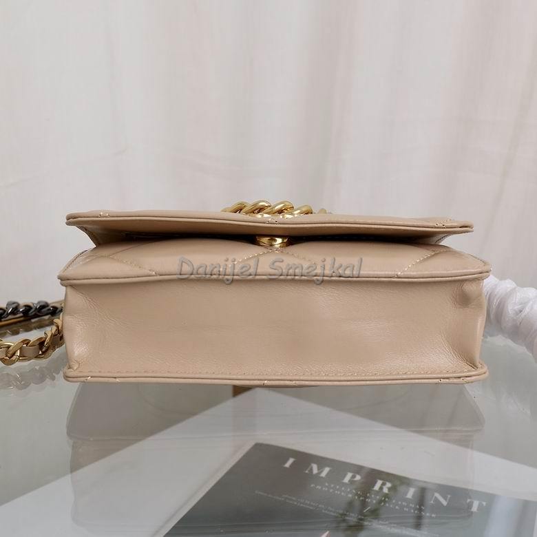 Chanel Wallets on Chain