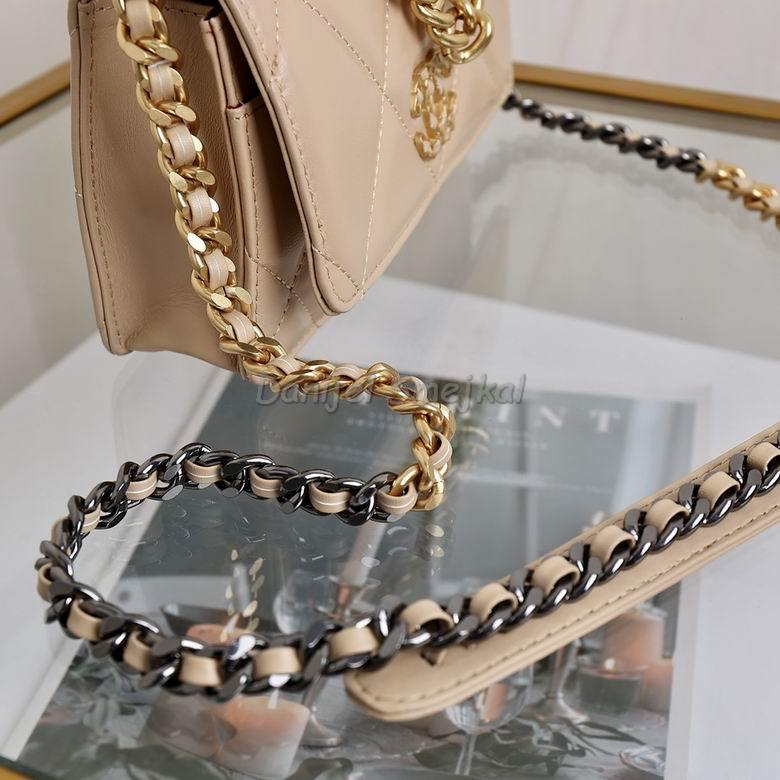 Chanel Wallets on Chain