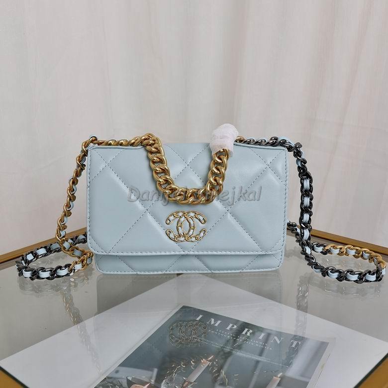 Chanel Wallets on Chain