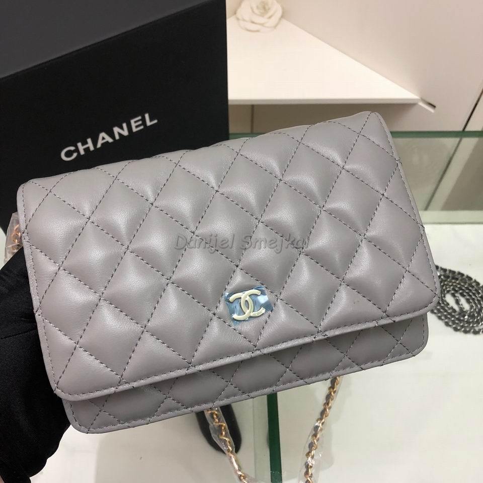 Chanel Wallets on Chain