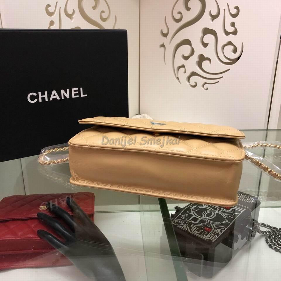 Chanel Wallets on Chain