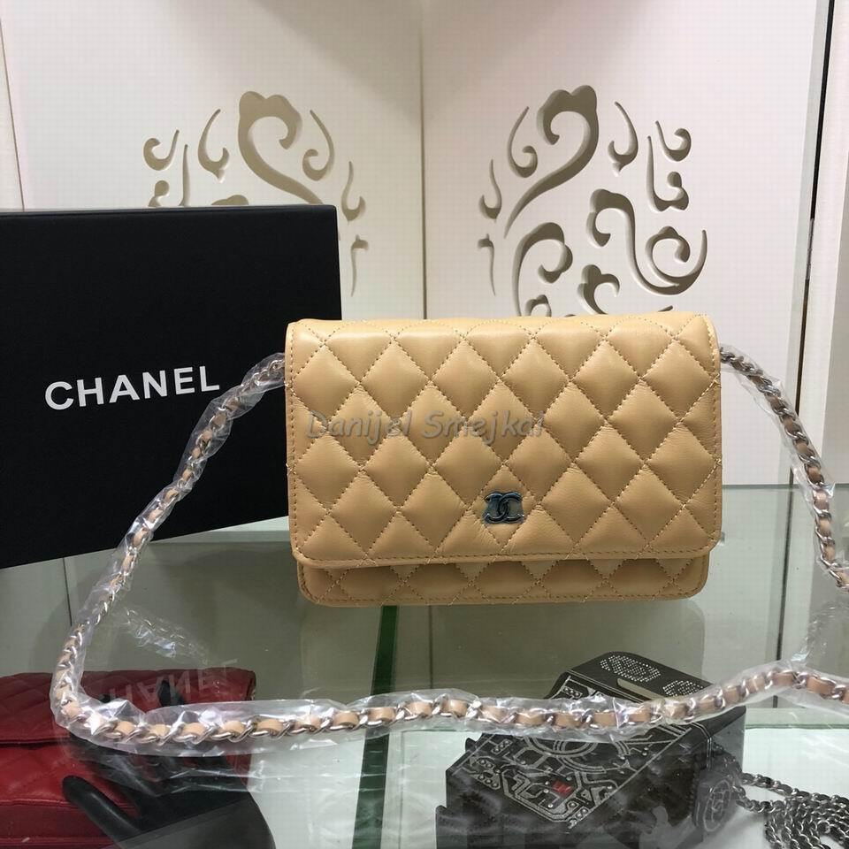 Chanel Wallets on Chain