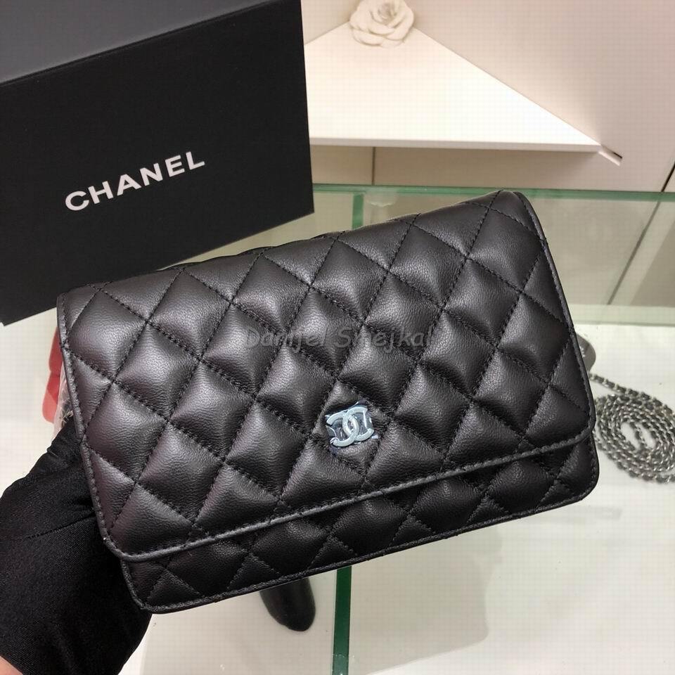 Chanel Wallets on Chain