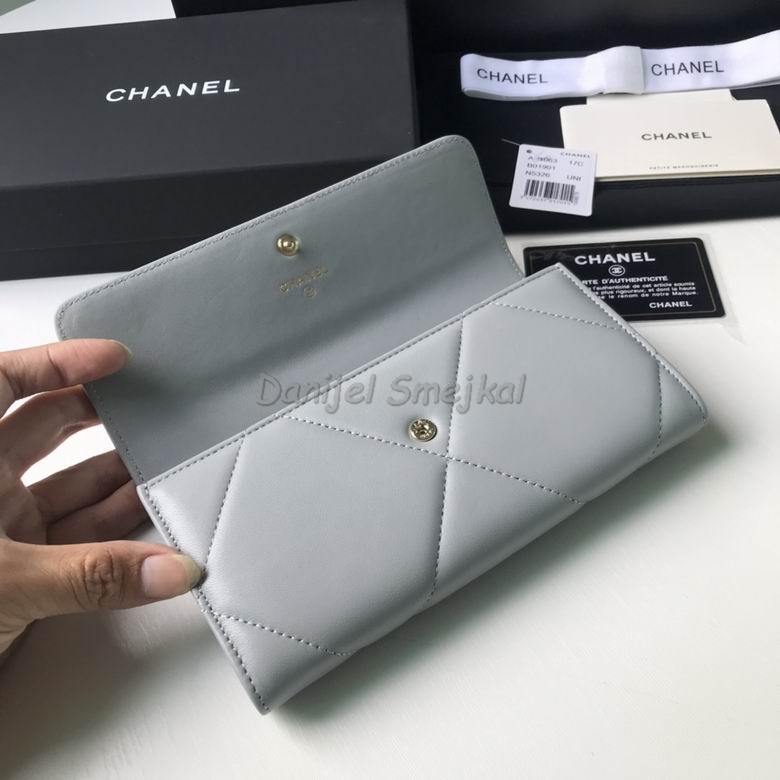 Chanel Zippy Wallet 19.5cm