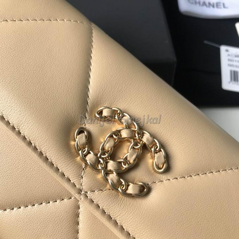 Chanel Zippy Wallet 19.5cm