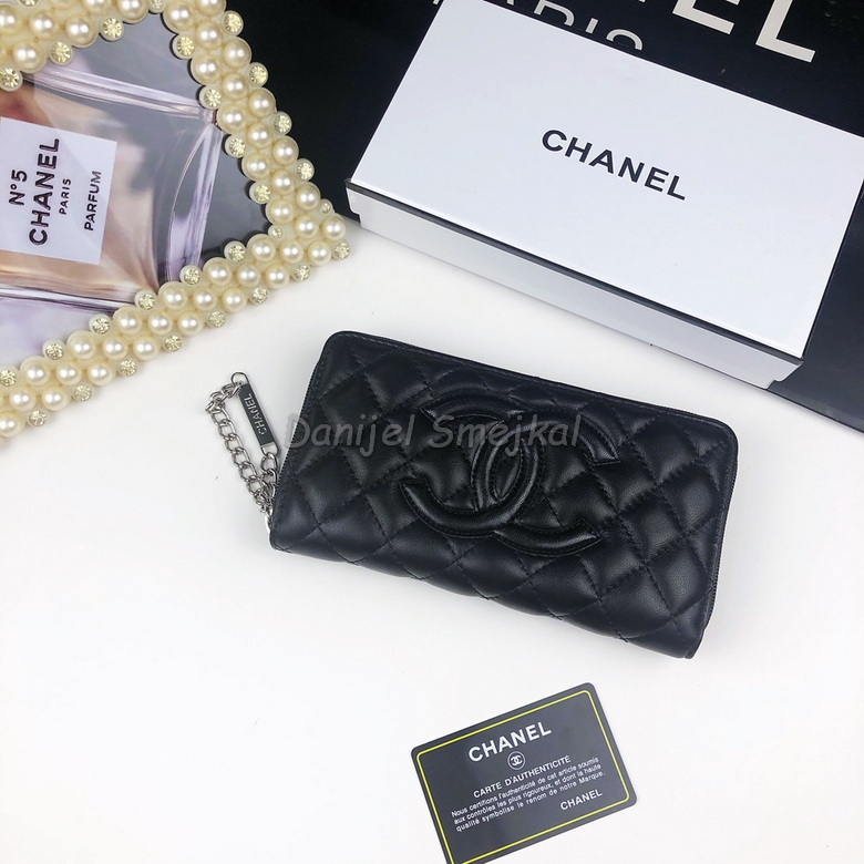 Chanel Zippy Wallet 19.5cm