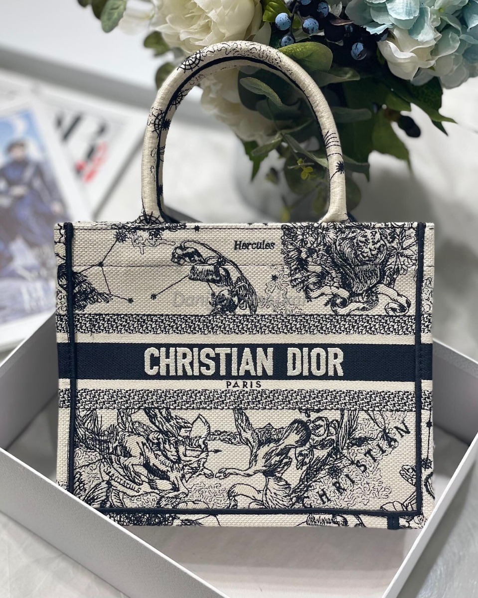 Christian Dior Medium Dior Book Tote 36cm