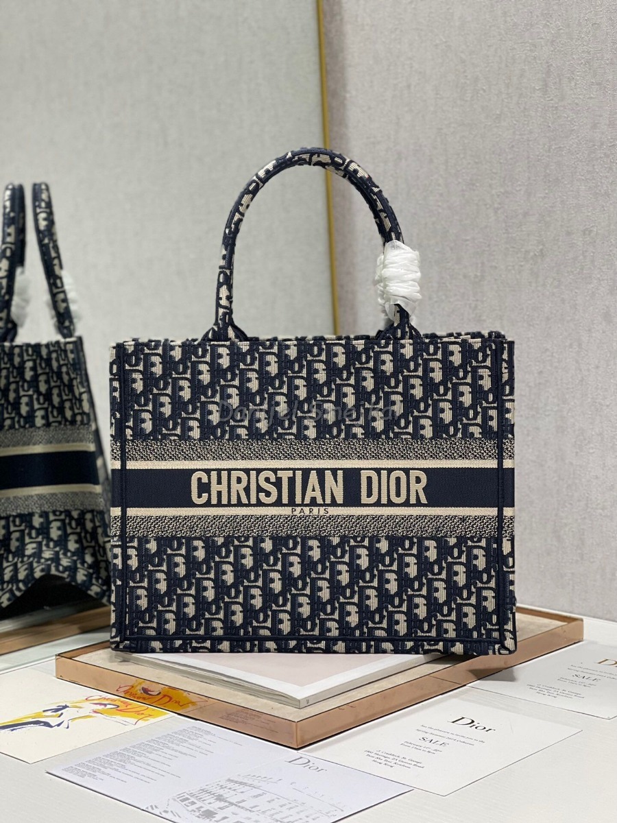 Christian Dior Medium Dior Book Tote 36cm