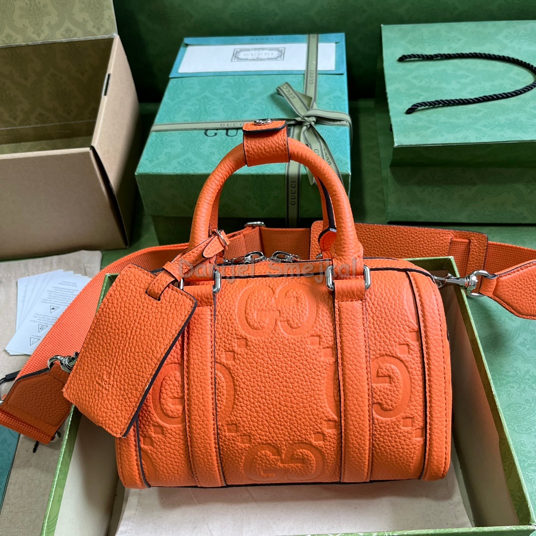 Gucci 725292 GG Supreme Savoy 22cm