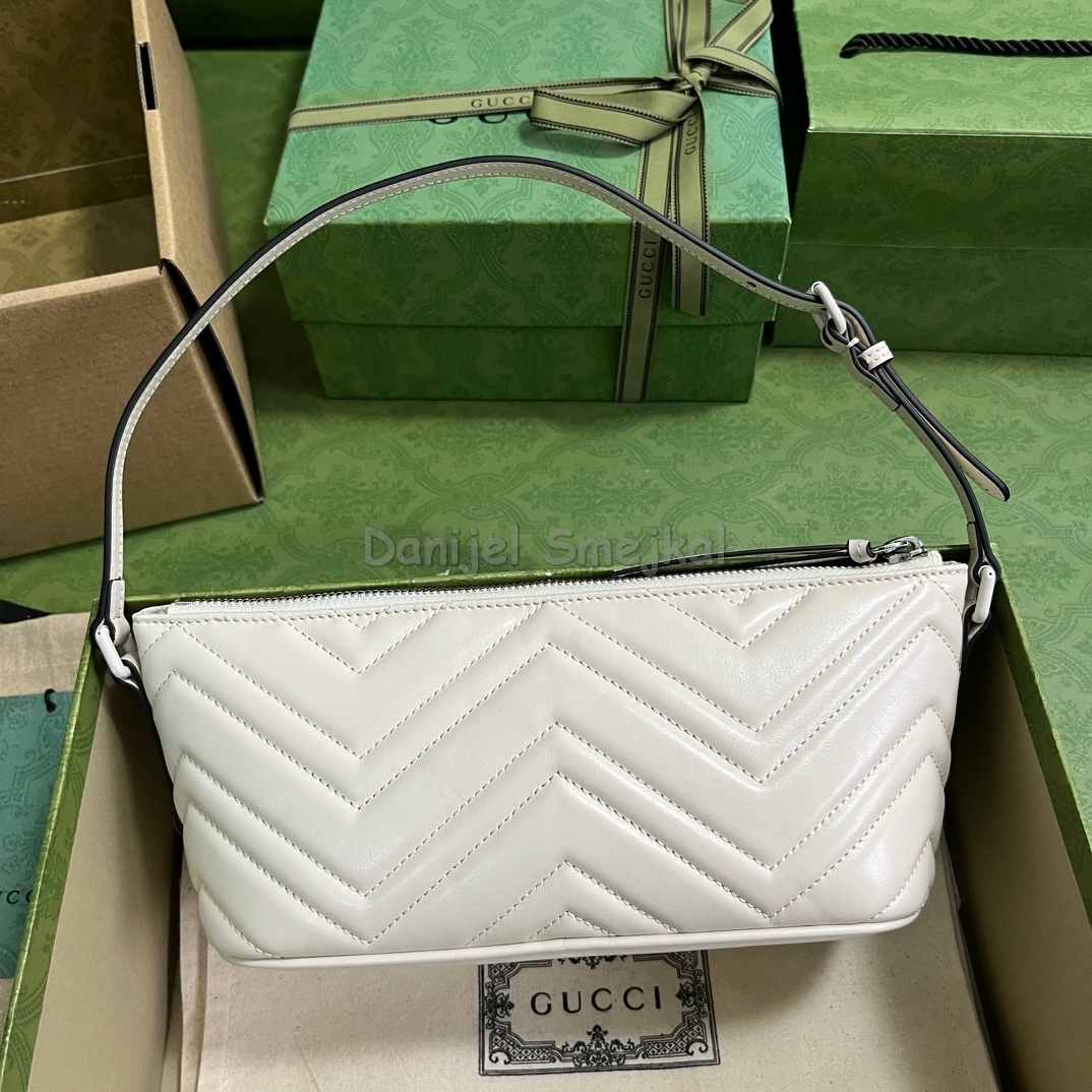 Gucci 739166 GG Marmont Bag 23cm