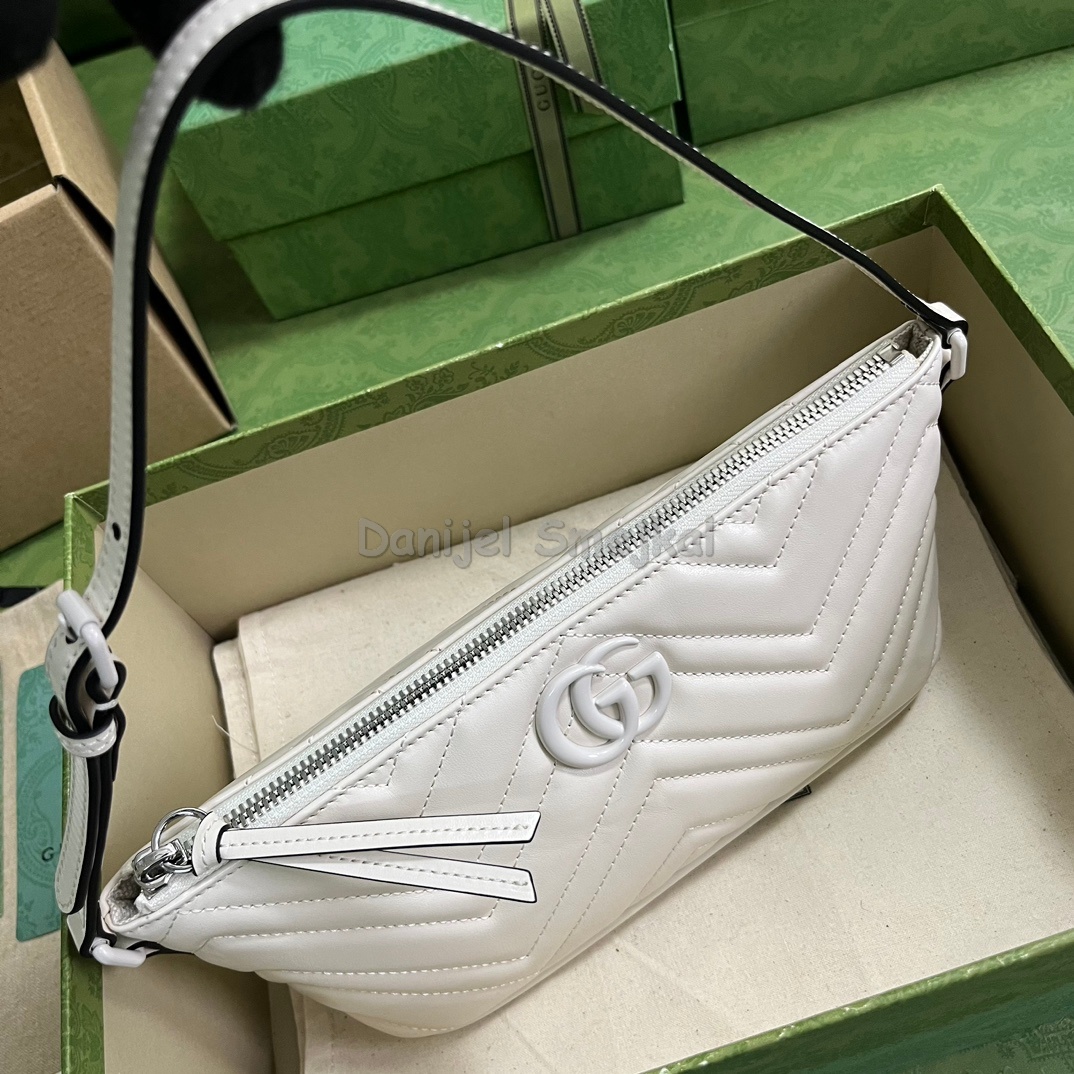 Gucci 739166 GG Marmont Bag 23cm