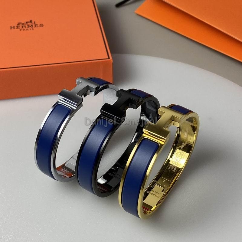 Hermes Bracelet Clic H 17/19cm