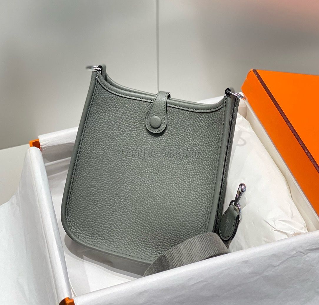 Hermes Evelyne III TPM Bag In Gris Meyer 17cm