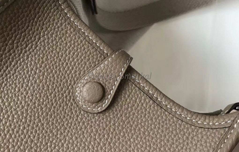 Hermes Evelyne III TPM Bag In Tourterelle 17cm