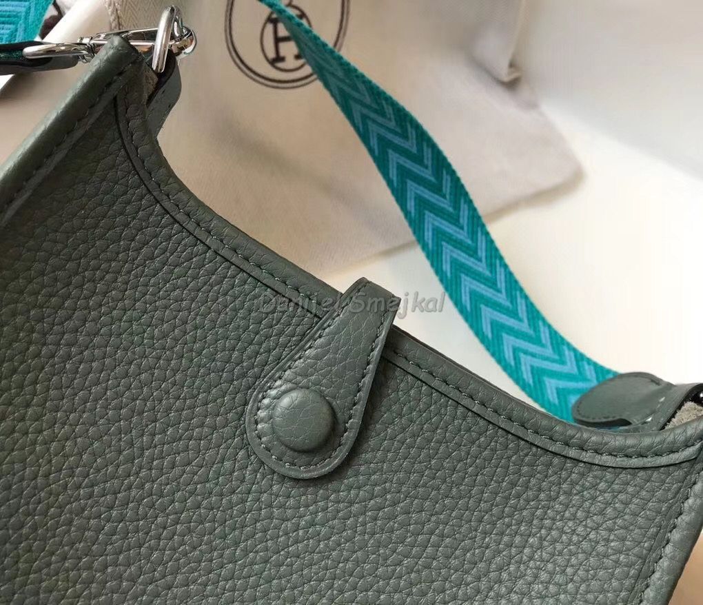Hermes Evelyne III TPM Bag In Vert Amande 17cm