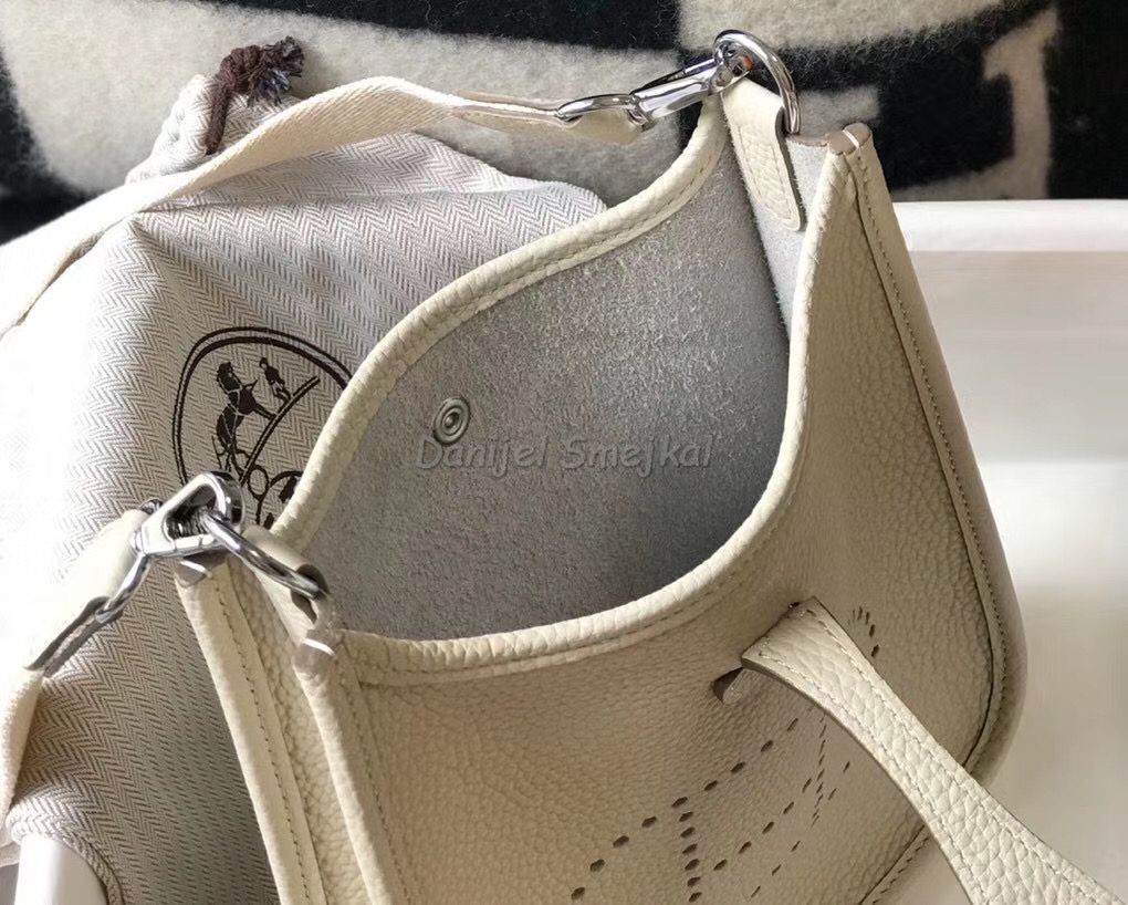 Hermes Evelyne III TPM Bag In beton 17cm