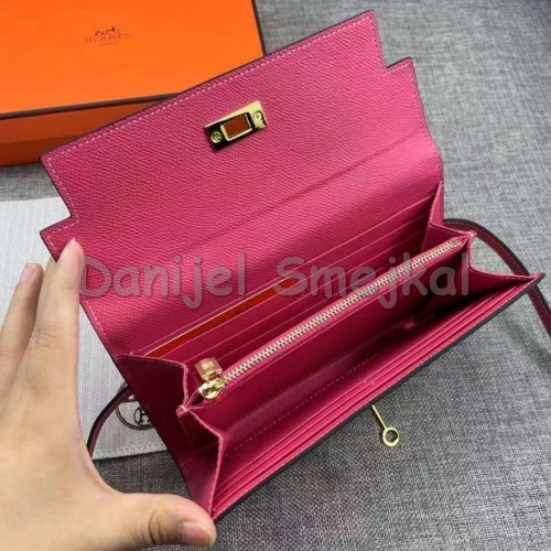 Hermes Kelly Longue Wallet In rose Clemence Leather 