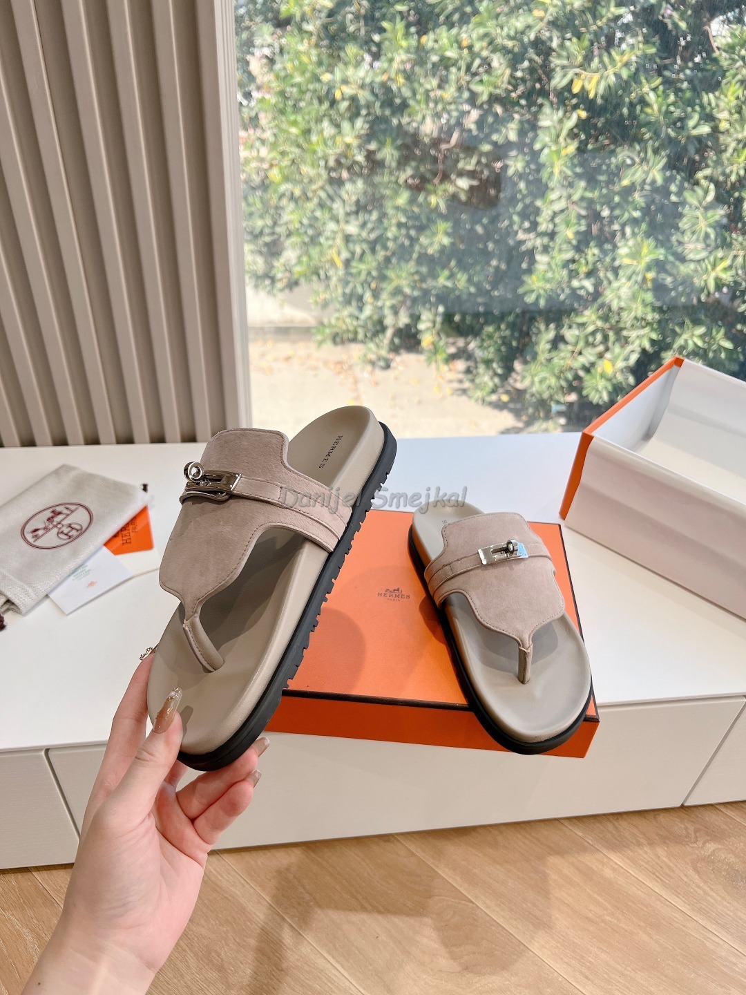 Hermes Slippers