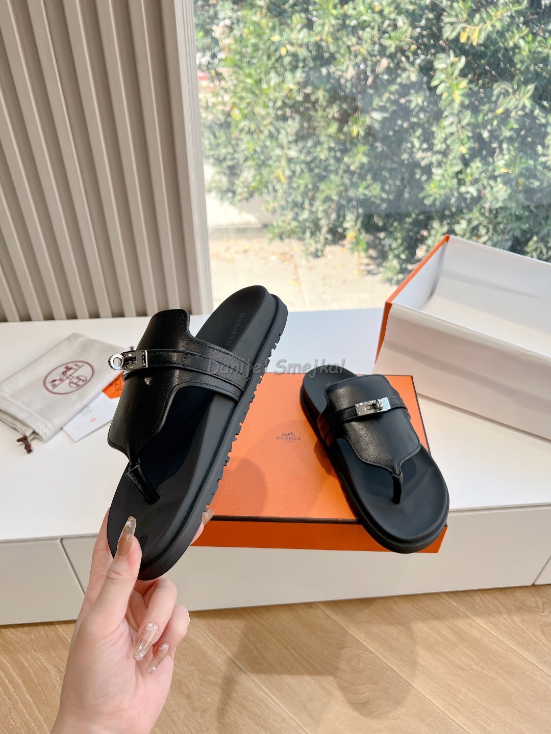 Hermes Slippers