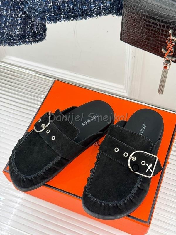 Hermes Slippers