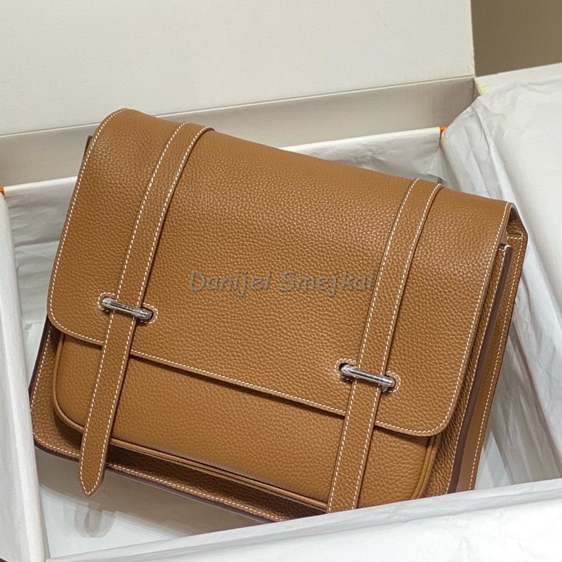 Hermes Steve 30 Messenger Bag in Gold Clemence Leather 30cm