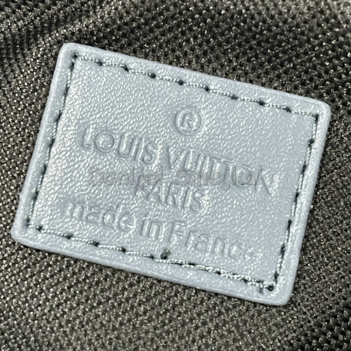 Louis Vuitton Alpha Messsenger 24cm