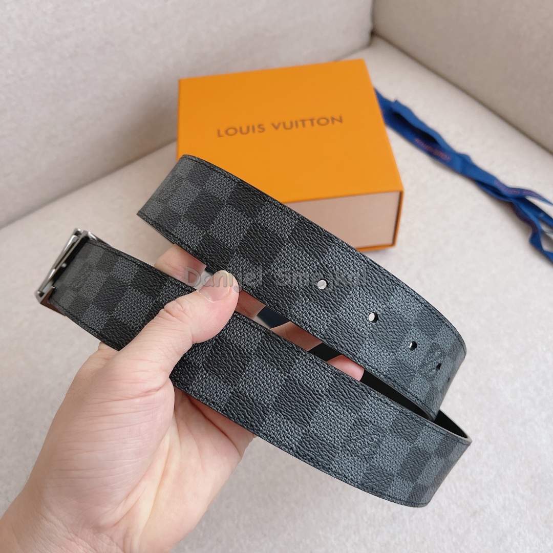 Louis Vuitton Daimer Belt 40mm